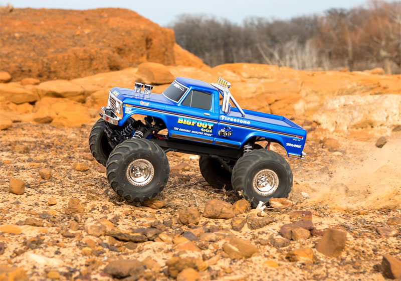 Traxxas BIGFOOT 2WD Brushless BL-2s RTR Monster Truck & FREE LIPO BATTERY AND USB-C LIPO CHARGER
